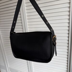 Vintage Coach Black Leather Shoulder Bag Mitchell 9938
